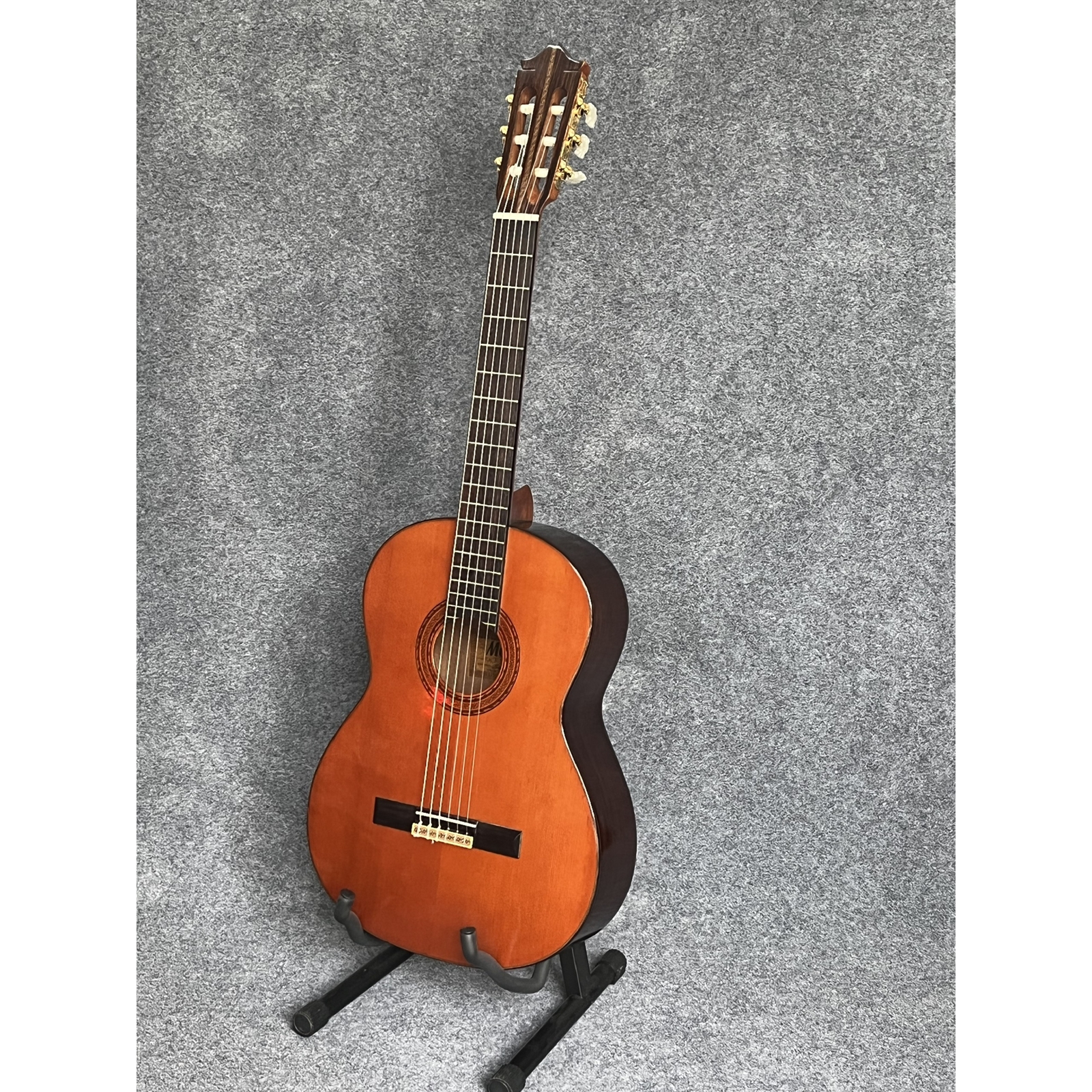 ĐÀN GUITAR CLASSIC MORRIS - M15